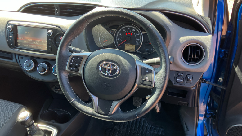 Toyota Yaris 1.33 VVT-i Icon 5dr Petrol Hatchback